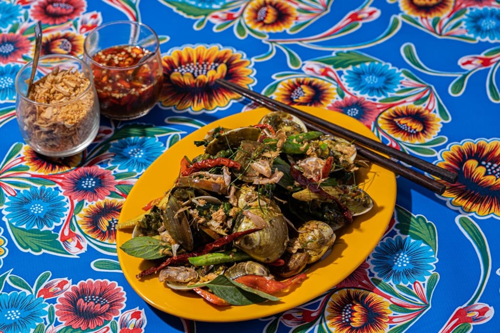 Curry clams from Sip Song in Repulse Bay.