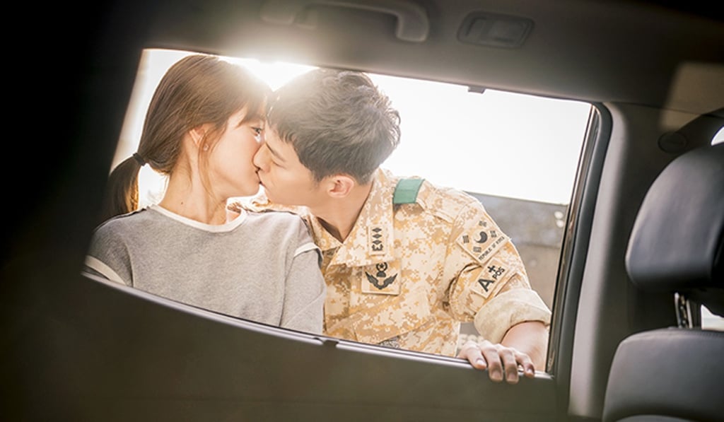 Song Joong-ki (left) and Song Hye-kyo in a scene from the Korean television drama, Descendants of the Sun.