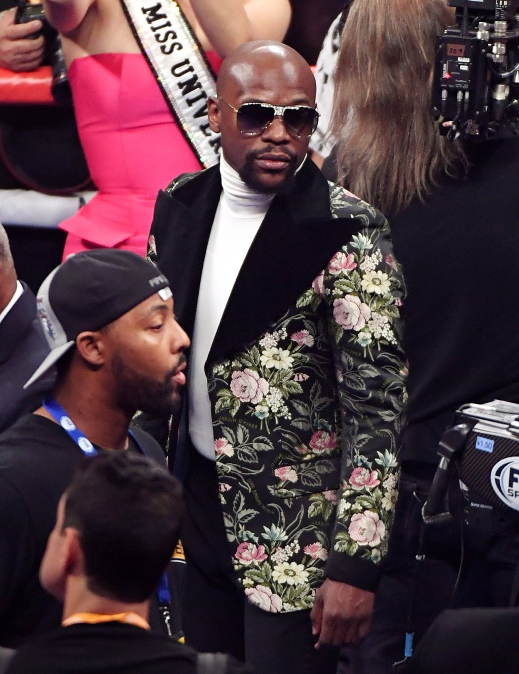Floyd Mayweather Jnr attends the Manny Pacquiao-Keith Thurman fight in Las Vegas last weekend. Photo: AFP