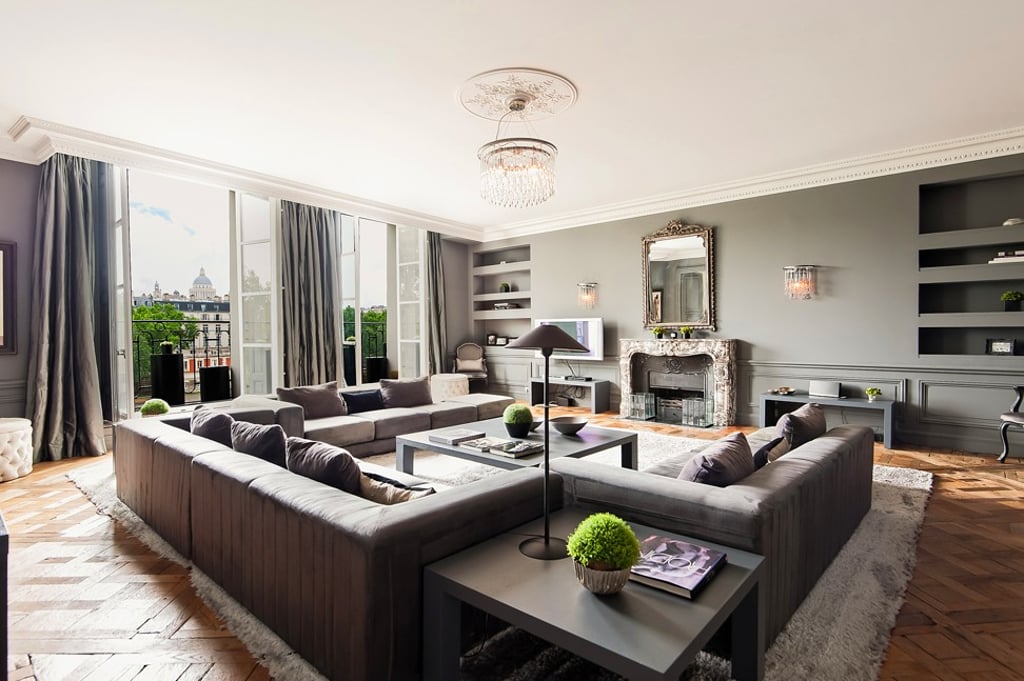 The 13th arrondissement in Paris has the largest Chinese population in the city.