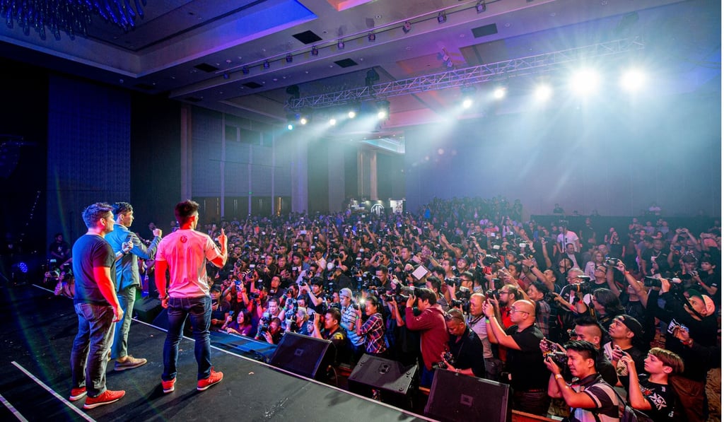 Honorio Banario (front right) on stage with his opponent Park Dae-sung and Chatri Sityodtong in front of hundreds of media and Filipino fans at Tuesday's One Championship press conference in Manila. Honorio Banario (front right) on stage with his opponent Park Dae-sung and Chatri Sityodtong in front of hundreds of media and Filipino fans at Tuesday's One Championship press conference in Manila.
