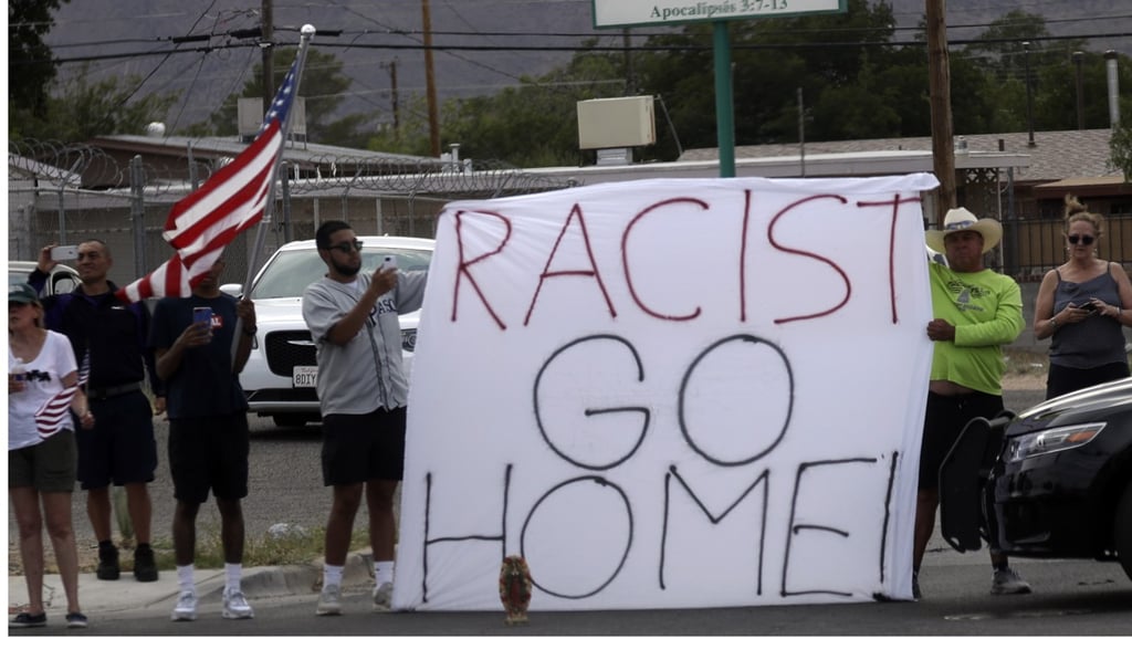 Demonstrators in El Paso, Texas protest against US President Donald Trump. Photo: AP
