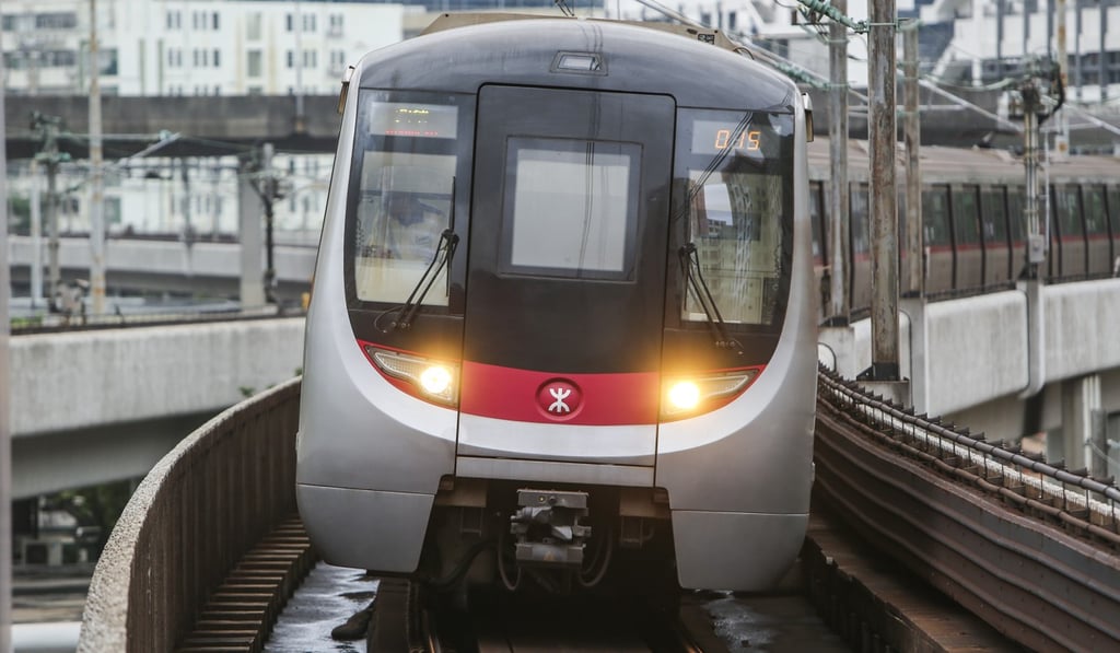 Services were disrupted after a passenger pulled the emergency door release on the end carriage and pushed the door open. Photo: Winson Wong