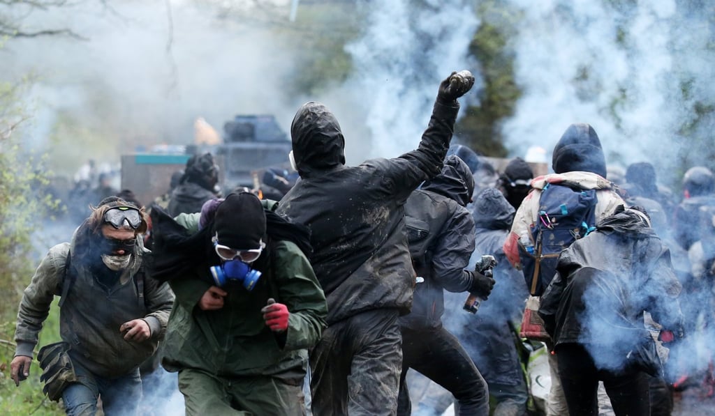 Police clash with environmental protesters in Nantes in April 2018. Photo: EPA-EFE