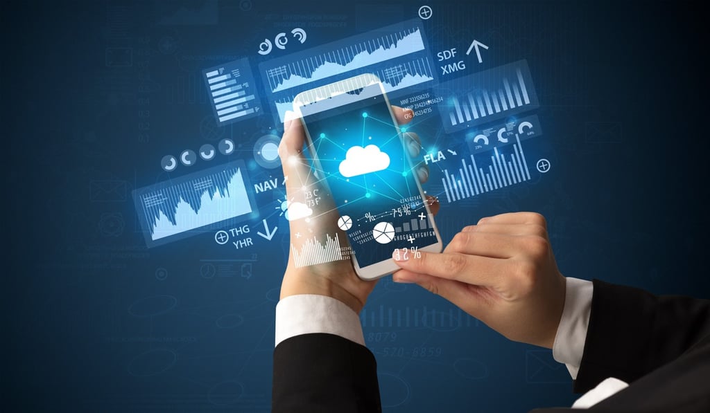 The use of cloud technology allows companies to keep track of their finances in real-time, thereby enhancing efficiency. Photo: Shutterstock