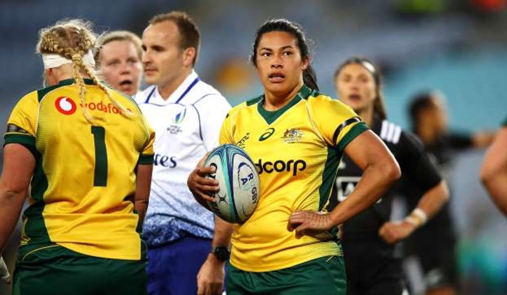 Liz Patu of the Wallaroos waits as the Australian Wallaroos and New Zealand Black Ferns battle it out. Photo: Mark Kolbe/Getty Images