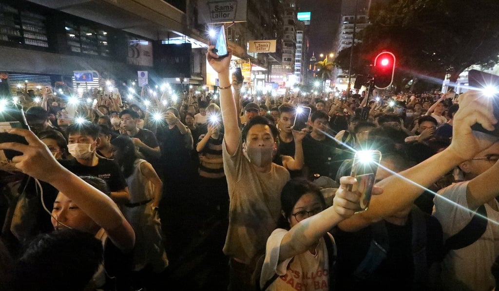 Protesters in Tsim Sha Tsui. Photo: Felix Wong