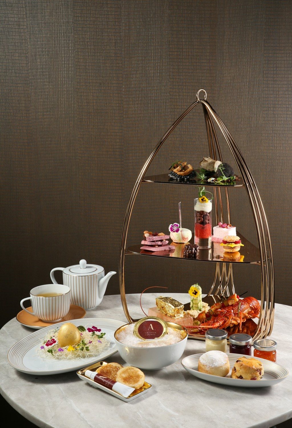 Artisan Lounge’s Musea tea set (HK$1688 for 1 person).