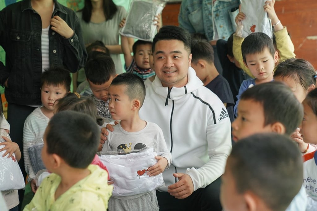 Lu before he lost weight.