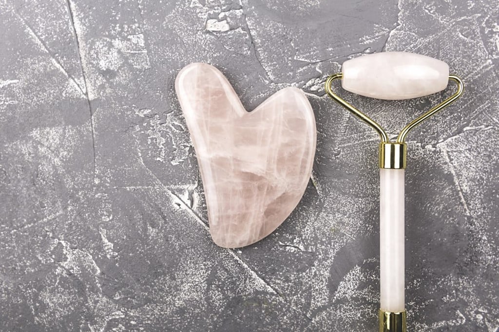 4 top skincare trends in 2019 for youthfullooking skin LED lights