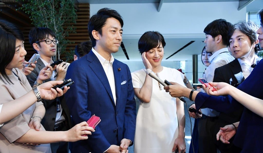 Shinjiro Koizumi and Christel Takigawa announce their marriage plans on August 7. Photo: Reuters