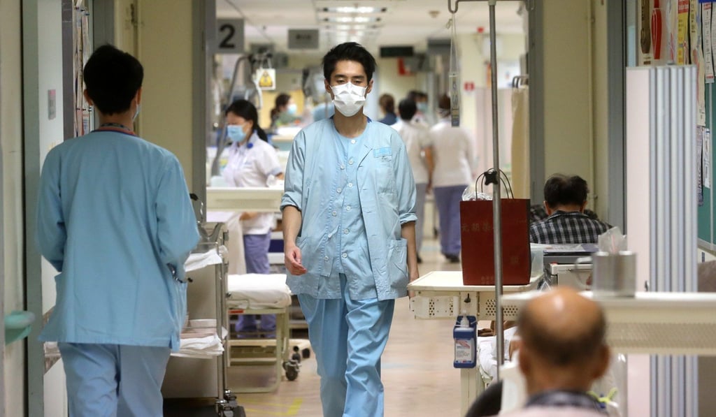 Doctors at Kwong Wah Hospital in Yau Ma Tei during the winter flu surge in January. Photo: Sam Tsang Doctors at Kwong Wah Hospital in Yau Ma Tei during the winter flu surge in January. Photo: Sam Tsang