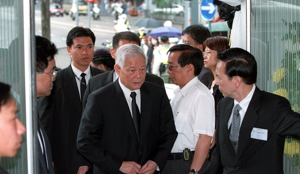 Ye Xuanping attends the funeral of industrialist Ann Tse-kai in Hong Kong in 2000. Photo: David Wong