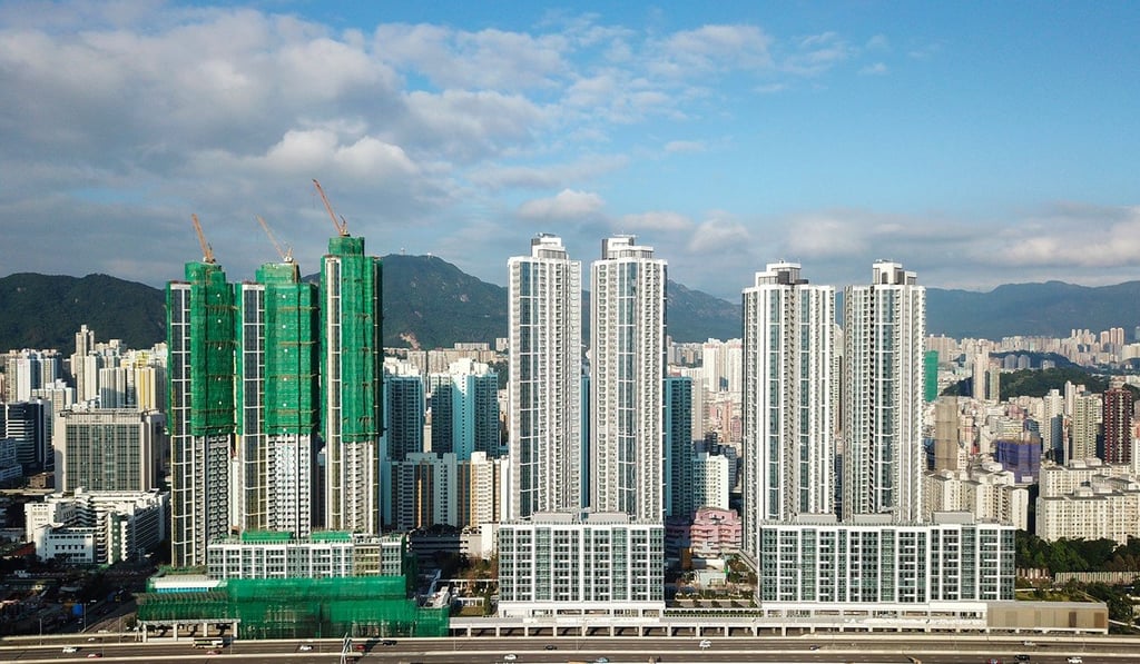 Sun Hung Kai’s The Cullinan West III project, left, along with The Cullinan West I and The Cullinan West II developments, in Sham Shui Po. Photo: Wikipedia