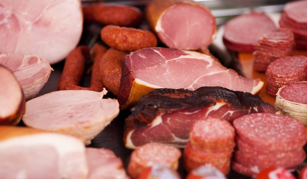 Eating too much processed meat, preserved foods and salt increase the risk of stomach cancer. Photo: Shutterstock