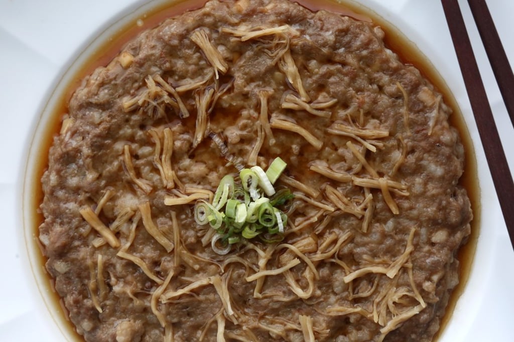 Steamed minced pork with conpoy and squid, at The Legacy House in Tsim Sha Tsui. Photo: Jonathan Wong