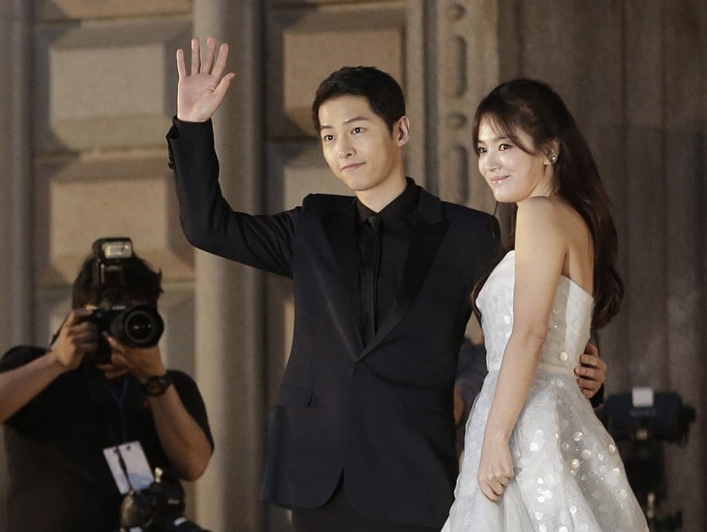South Korean actress Song Hye-kyo, right, and actor Song Joong-ki arrive for the Baeksang Arts Awards in Seoul, South Korea. Photo: AP