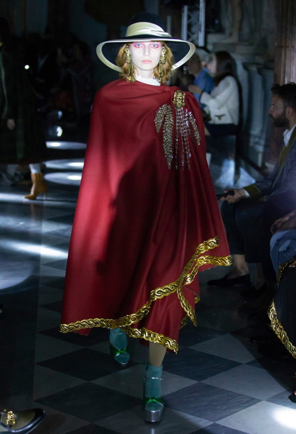 A look from the Gucci Cruise 2020 collection