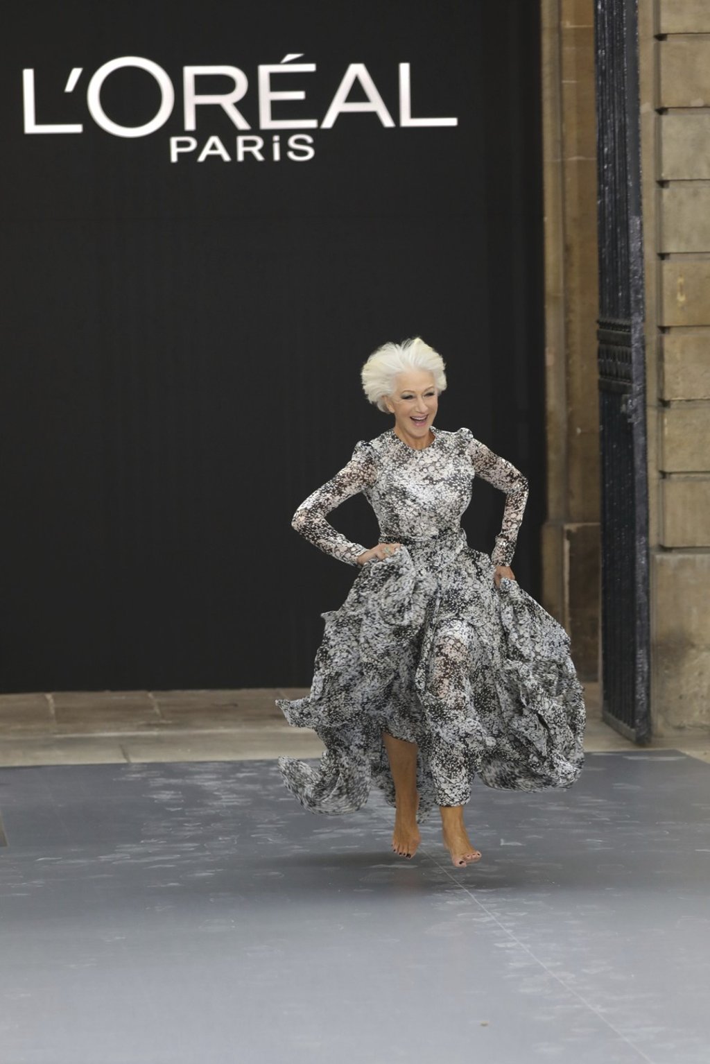 Helen Mirren wowed the audience at the L'Oreal Ready To Wear Spring-Summer 2020 show in Paris. Photo: AP