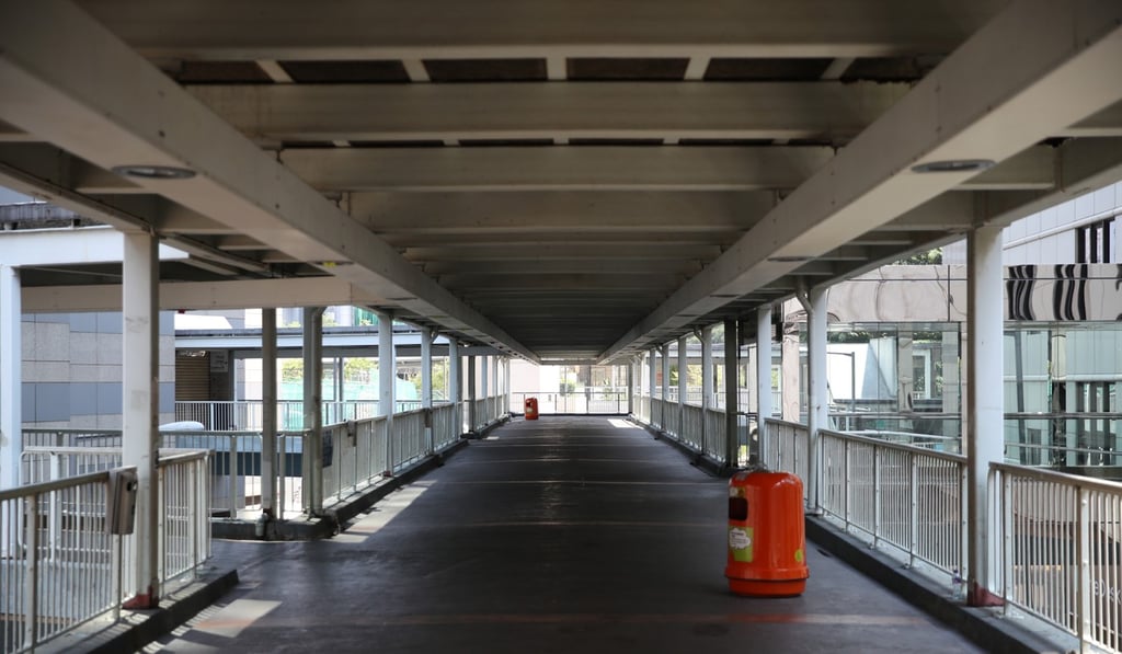 There was no one to be seen on this walkway in Admiralty on Tuesday. Photo: Winson Wong