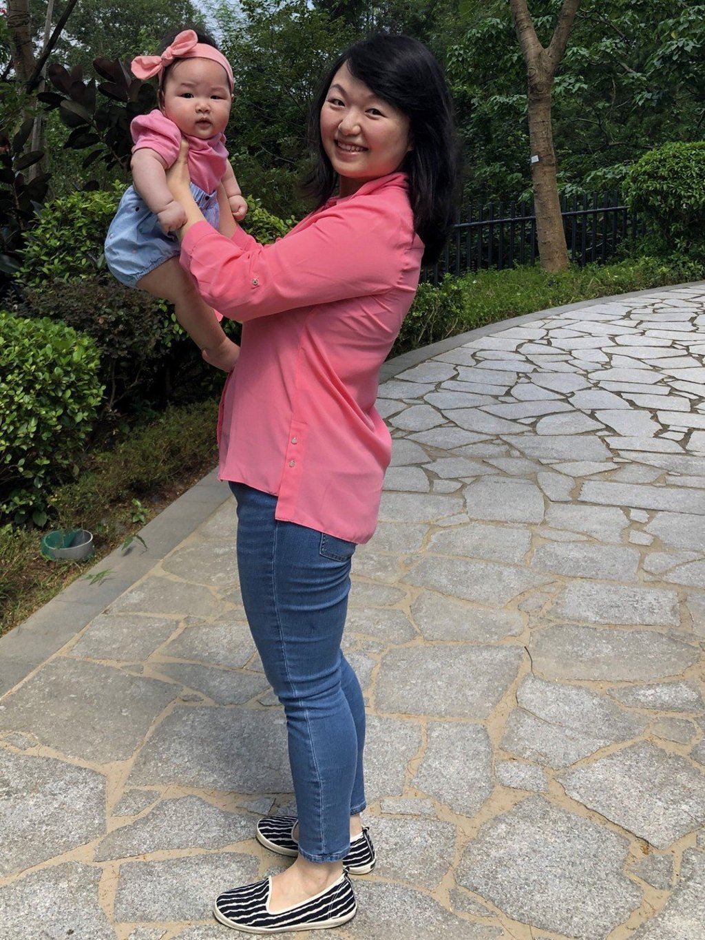 Stephanie Zhu with her baby, Charlotte, in the New Territories, Hong Kong. Zhu added breast milk to her daughter’s bath to help treat eczema on her face and back. Photo: Stephanie Zhu