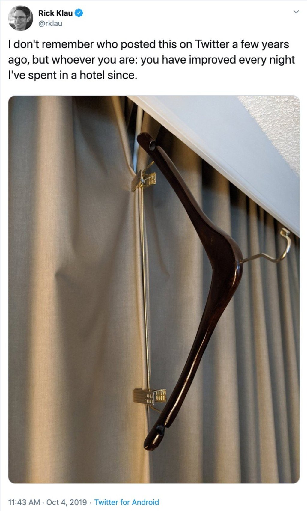 How to stop light leaking through the curtains. Photo: Twitter/@rklau How to stop light leaking through the curtains. Photo: Twitter/@rklau