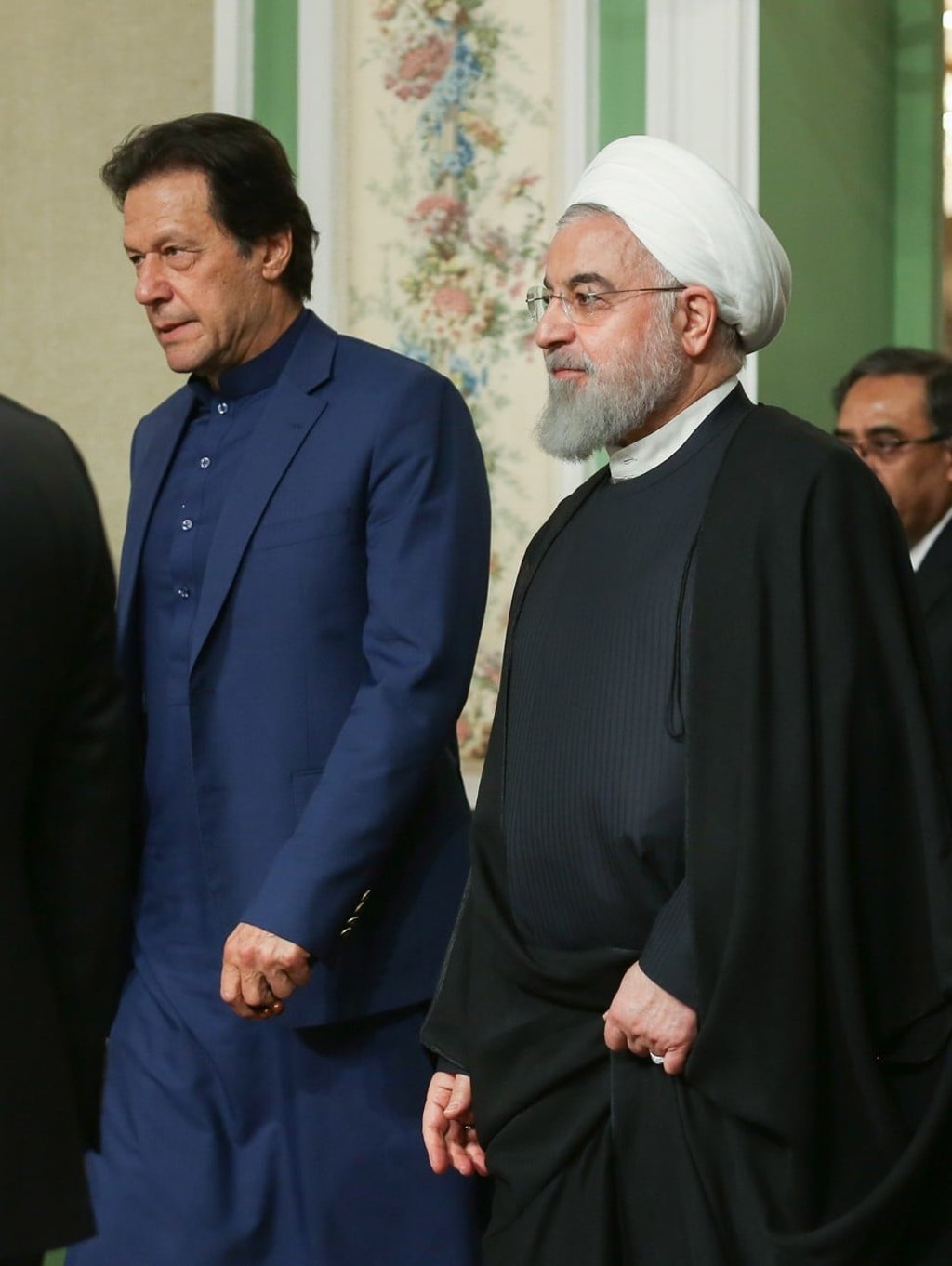 Pakistan’s Prime Minister Imran Khan with Iranian President Hassan Rowhani. Photo: EPA