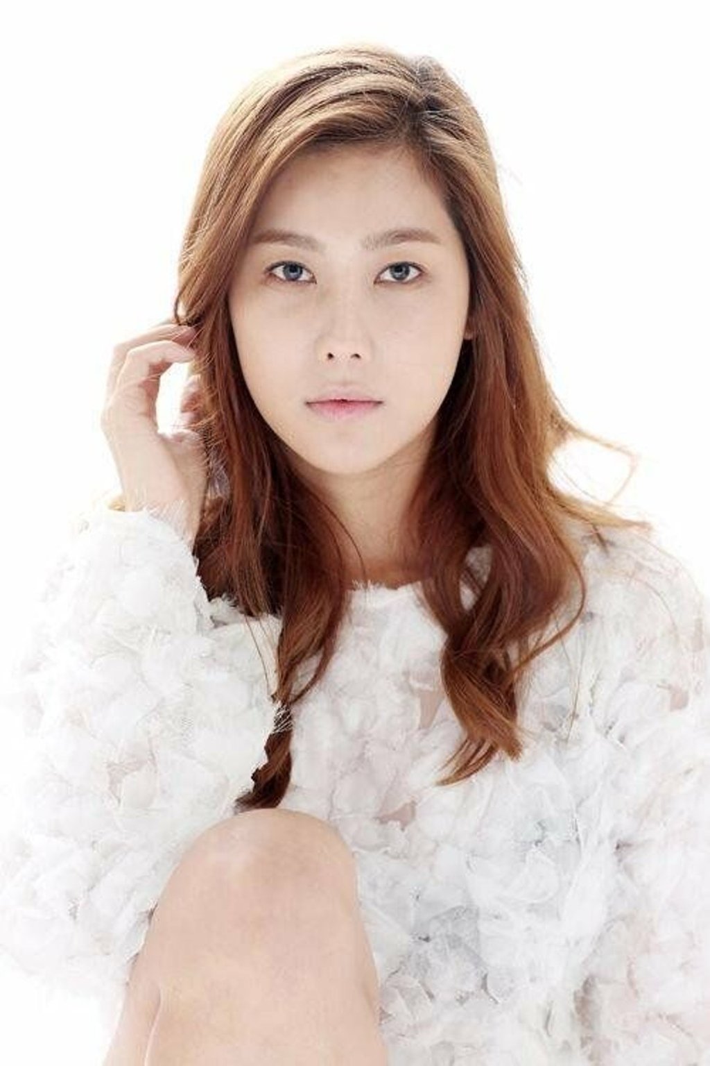 K-pop singer Solbi was also a victim of cyberbullying. K-pop singer Solbi was also a victim of cyberbullying.