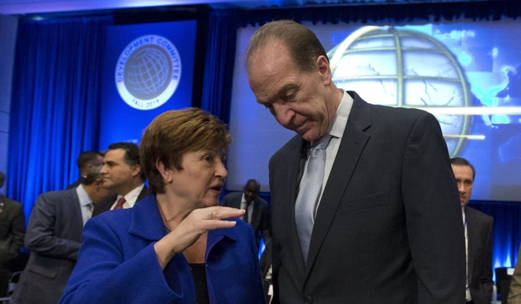 Georgieva speaking with World Bank President David Malpas. Photo: AP