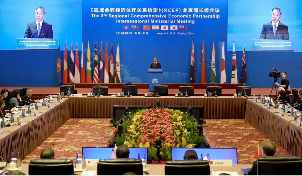 Ministers from 16 Asia-Pacific countries begin talks in Beijing in August aimed at concluding the Regional Comprehensive Economic Partnership. Photo: Kyodo