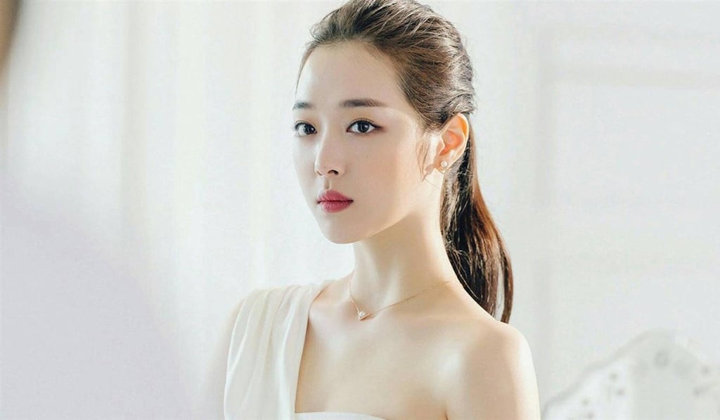 Before her death, Sulli hosted a TV show trying to educate the public about the harms of cyberbullying.