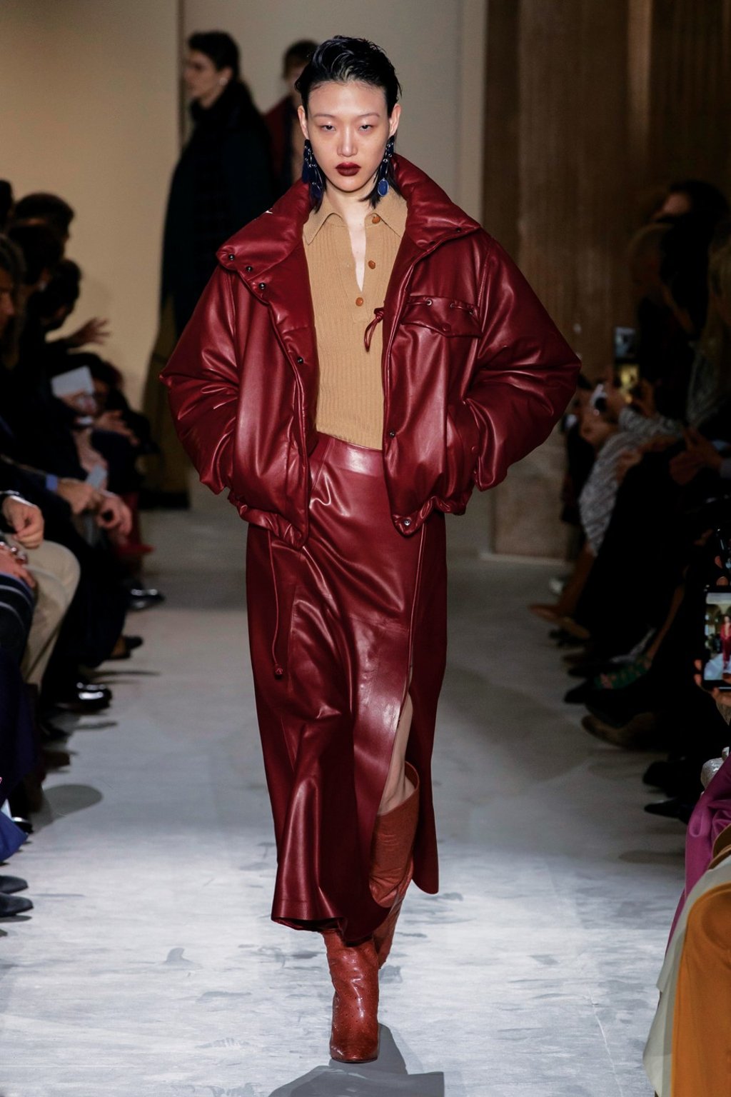 Ferragamo’s leather suit for autumn. Ferragamo’s leather suit for autumn.