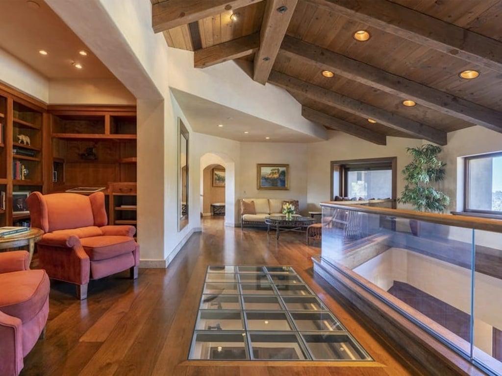 The house has a traditional, slightly rustic vibe. The house has a traditional, slightly rustic vibe.