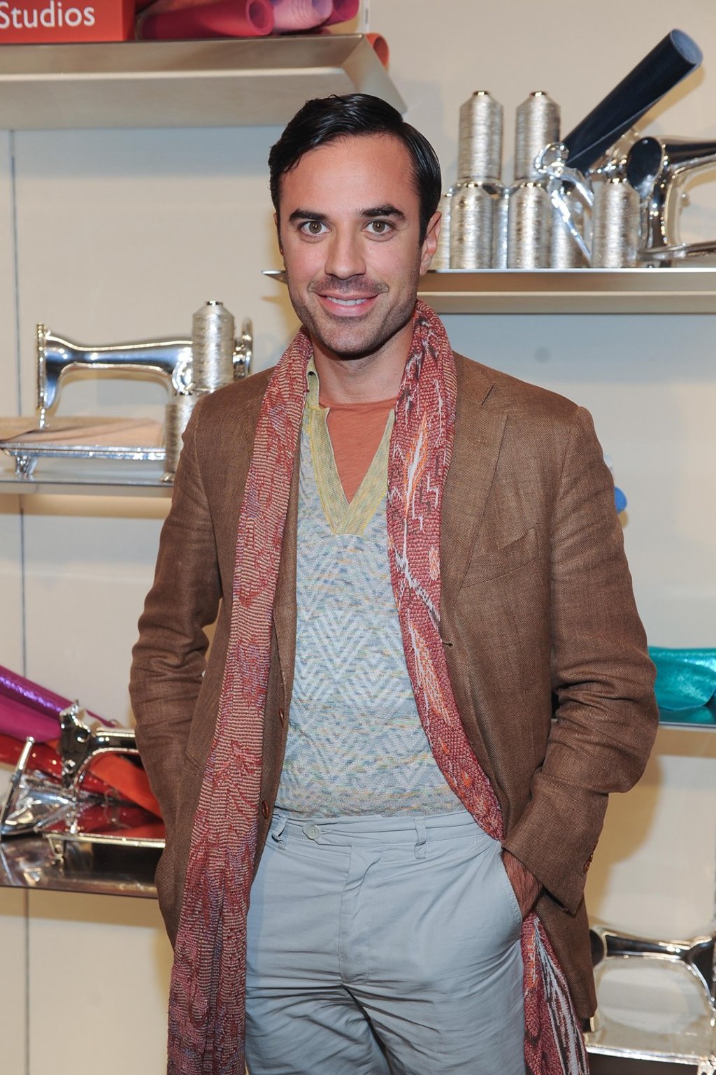 Milan-based interior and fashion photographer Guido Taroni joined the celebration.