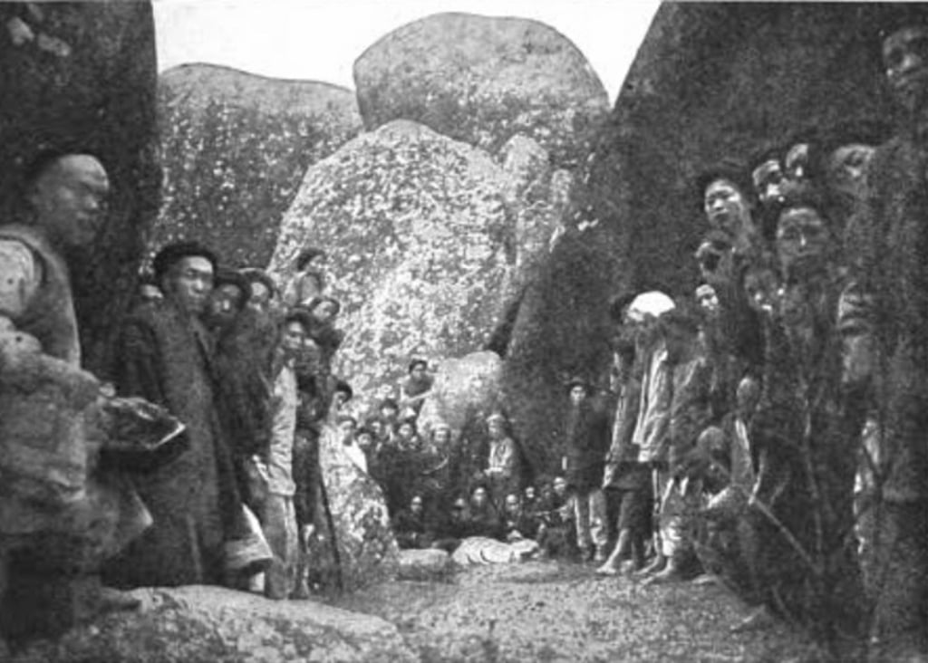 Tiger hunters in a photograph from William Lord Smith’s 1920 memoir, The Cave Tigers of China.