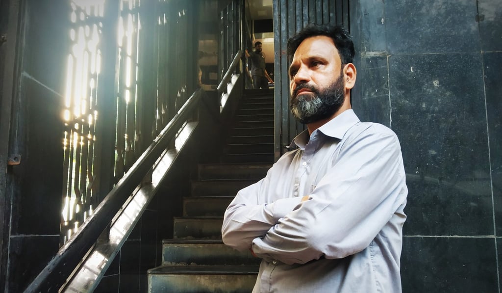 Farooque Mapkar was injured after the police fired at him while he was praying in a mosque. Photo: Kunal Purohit Farooque Mapkar was injured after the police fired at him while he was praying in a mosque. Photo: Kunal Purohit