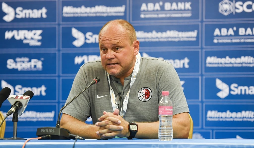Hong Kong coach Mixu Paatelainen faces a massive task ahead against Bahrain. Photo: HKFA
