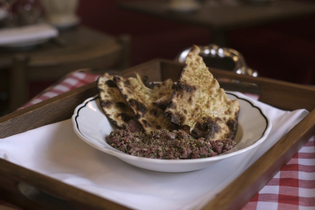 Tuscan beef tartare at Associazione Chianti. Photo: Tory Ho