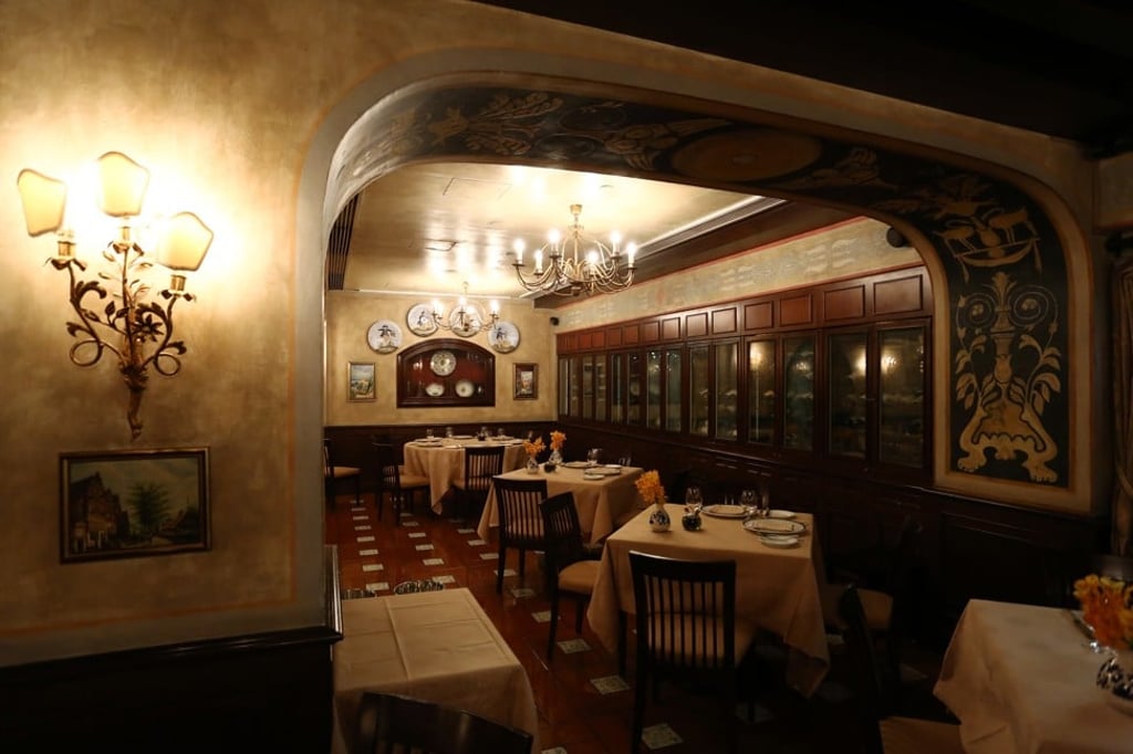 Hong Kong’s Sabatini Ristorante Italiano, in Tsim Sha Tsui, has a warm, homely feel.
