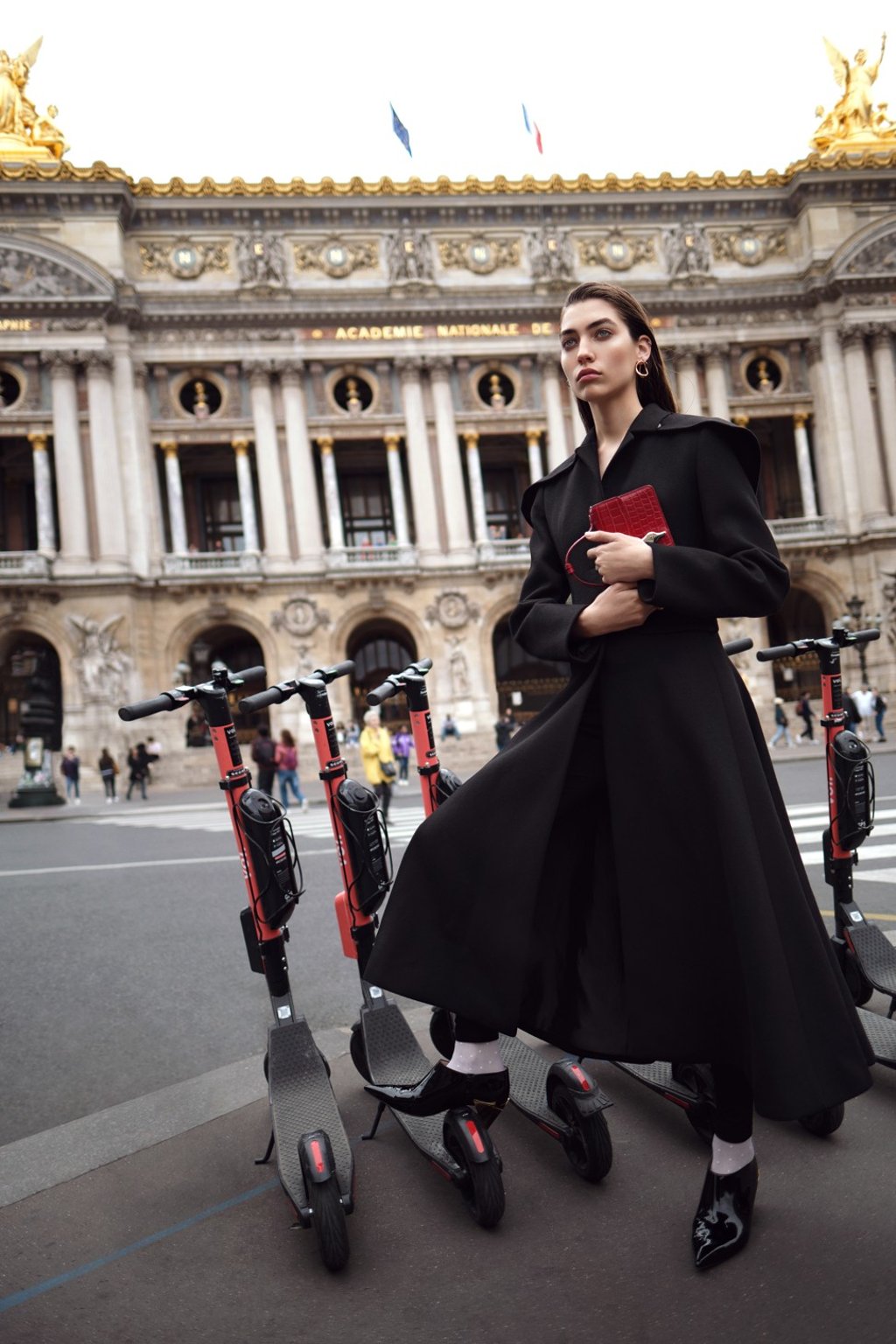 Alaïa coat, US$6,406, leggings, price on request, bag, US$20,316; Falke socks, price on request; Christian Louboutin shoes, price on request; Charlotte Chesnais earrings, price on request Alaïa coat, US$6,406, leggings, price on request, bag, US$20,316; Falke socks, price on request; Christian Louboutin shoes, price on request; Charlotte Chesnais earrings, price on request