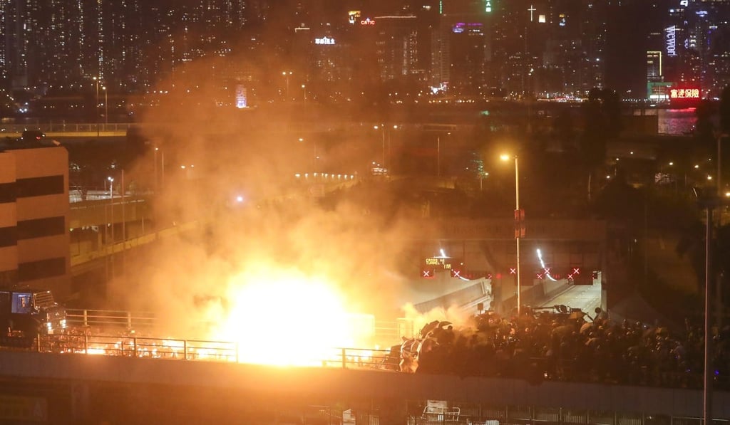 The authorities found it difficult to recruit staff for the district council elections in the wake of months-long anti-government protests. Photo: Sam Tsang