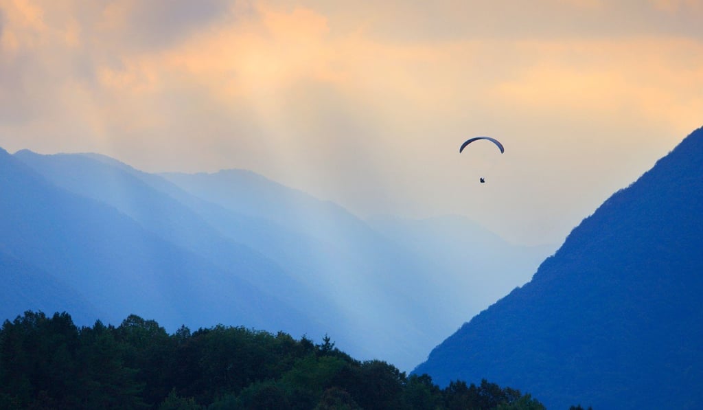 Paragliding is a popular adventure for a new generation of Chinese tourists. Photo: Alamy Paragliding is a popular adventure for a new generation of Chinese tourists. Photo: Alamy