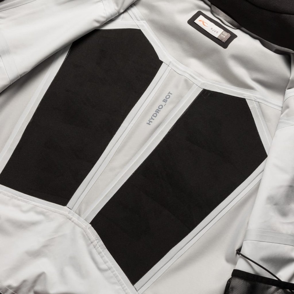 A good example of a temperature-controlling wearable is the KJUS 7Sphere Hydro_Bot jacket.