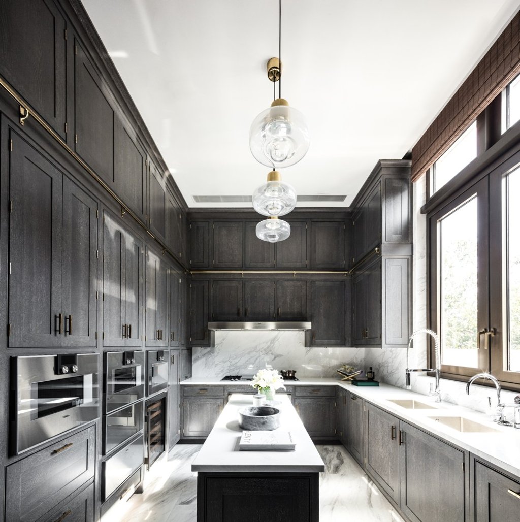 Mount Nicholson boasts modern and well-equipped kitchens. Mount Nicholson boasts modern and well-equipped kitchens.