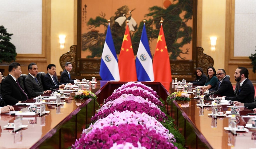President Nayib Bukele (right) said the Chinese investment was a “gigantic, non-refundable cooperation” for El Salvador. Photo: EPA-EFE