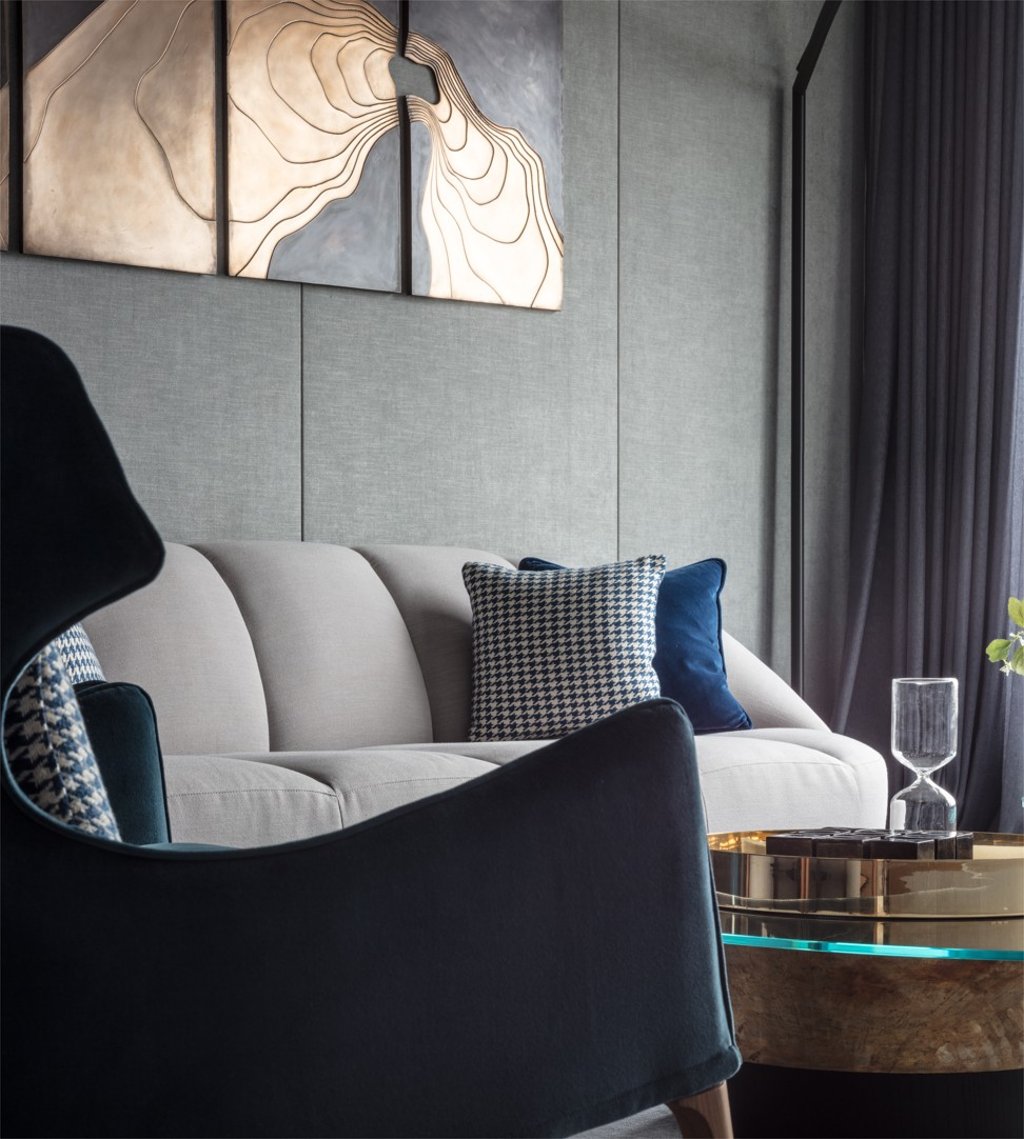 Mount Nicholson features lush interior design. Mount Nicholson features lush interior design.