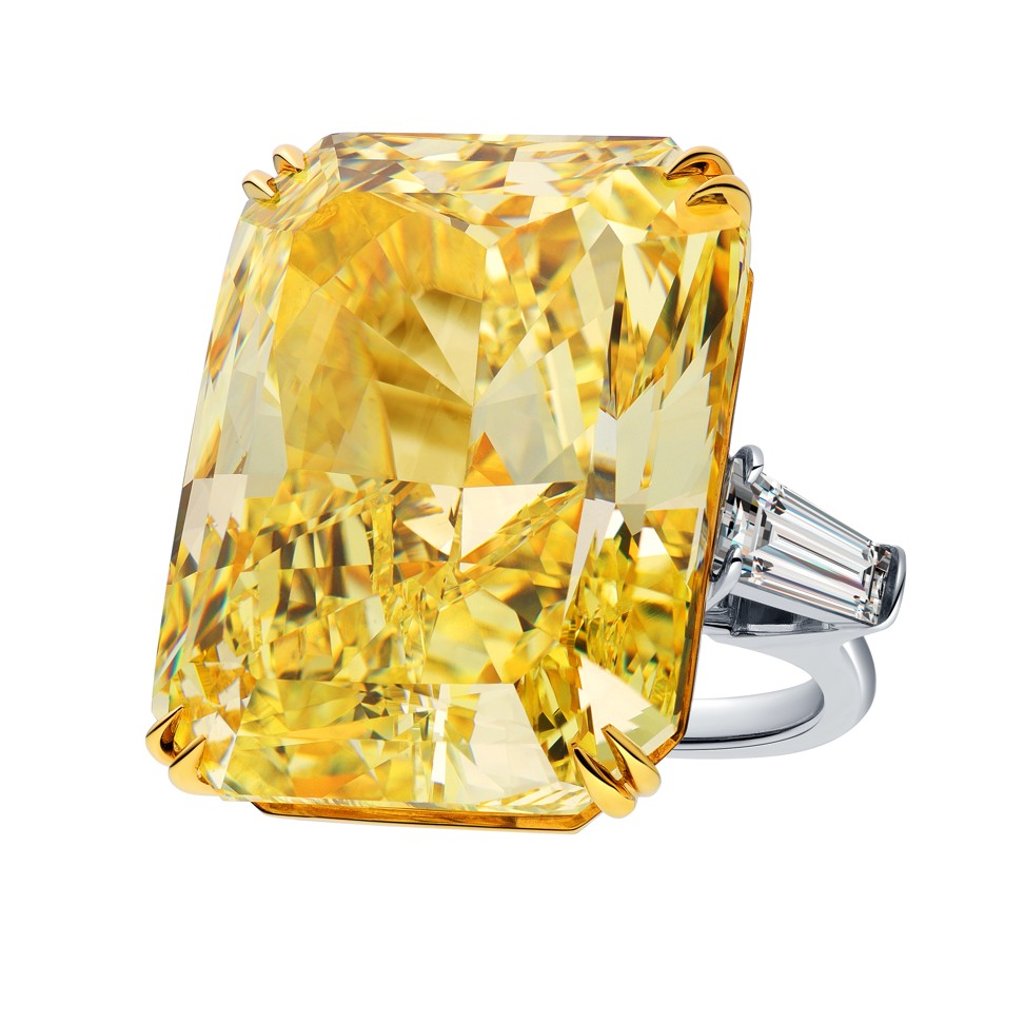 Yellow diamonds capture the warm autumnal sunlight in Harry Winston s Winston Autumn high jewellery collection South China Morning Post
