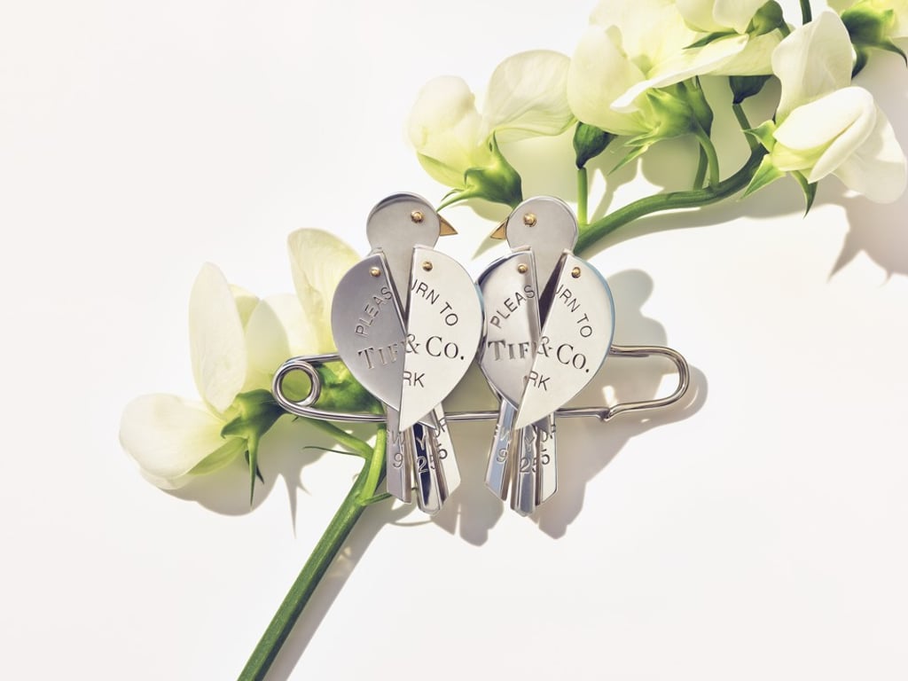 Return to Tiffany Love Bugs bird brooch in sterling silver and 18ct gold