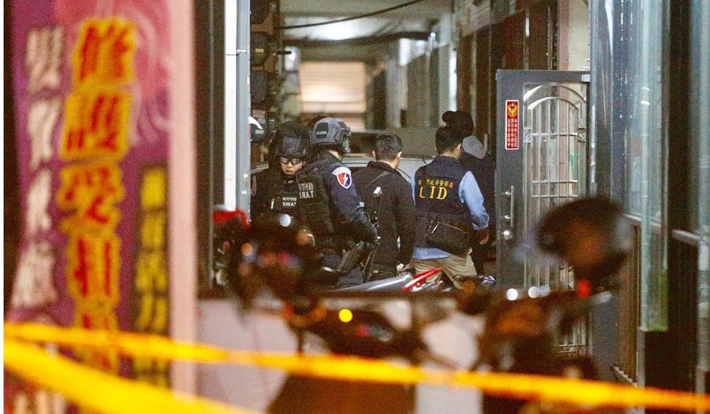 A suspicious device was planted outside a Kuomintang campaign office in Tainan. Photo: CNA A suspicious device was planted outside a Kuomintang campaign office in Tainan. Photo: CNA