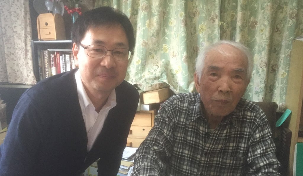 Kentaro Saeki, left, with the late Keiji Nagai at his home in Ibaraki prefecture in Japan. Photo: NHK WORLD-JAPAN